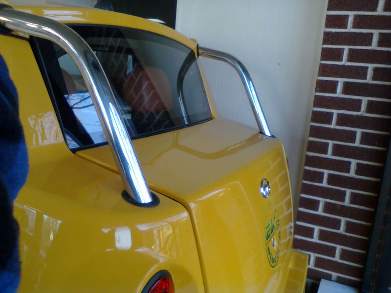 Comes with convenient carry handles! (The car weighs less than 1200 lbs.)